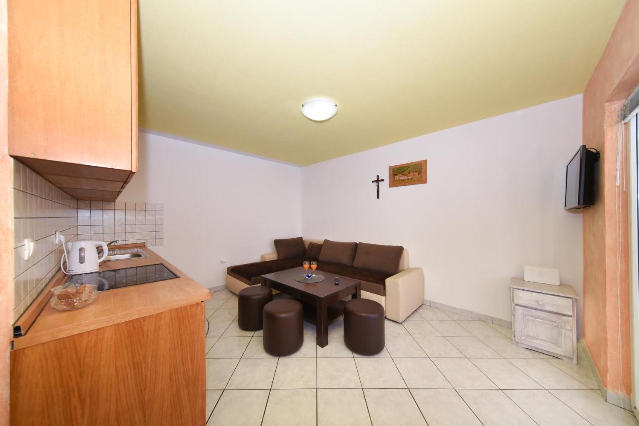 Apartments Krepo Vir Esterno foto
